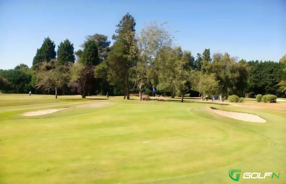 Lavender Park Golf Centre in Ascot, England — public, 9-hole golf course