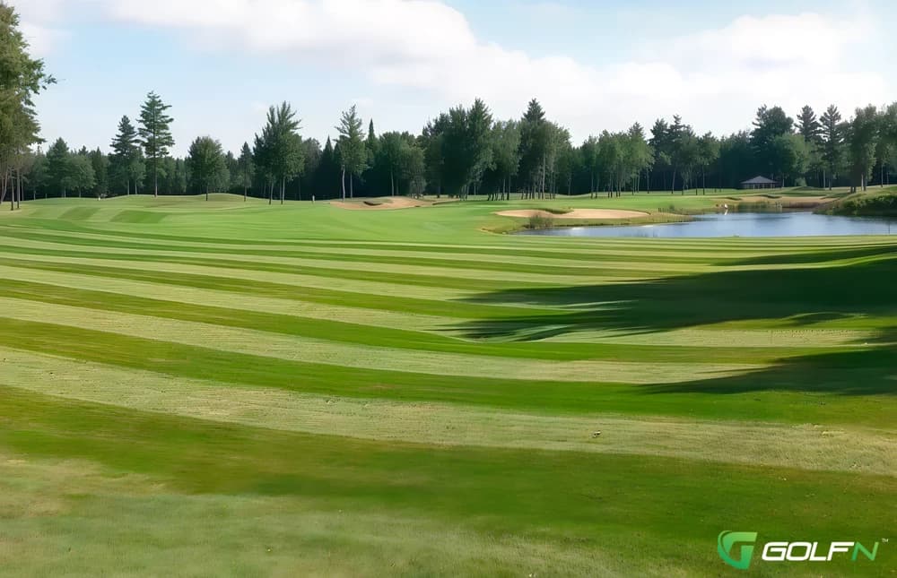 Le Champetre Golf in Sainte-Anne des Plaines, Quebec — semi-private, 18-hole golf course, designed by Graham Cooke (2003)