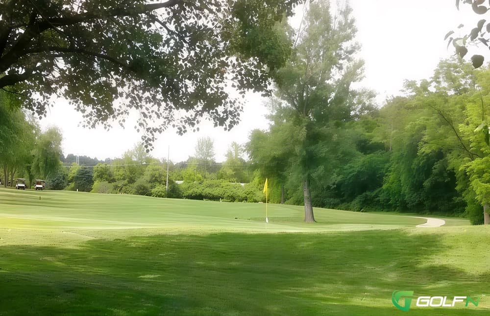 Pomme Creek Golf Course in Arnold, Missouri — public, 18-hole golf course, designed by Gary Kern (1992)