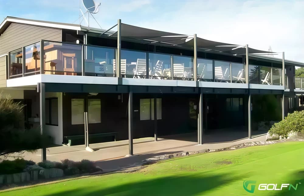 Waitemata Golf Club in Devonport, Auckland β public, 18-hole golf course