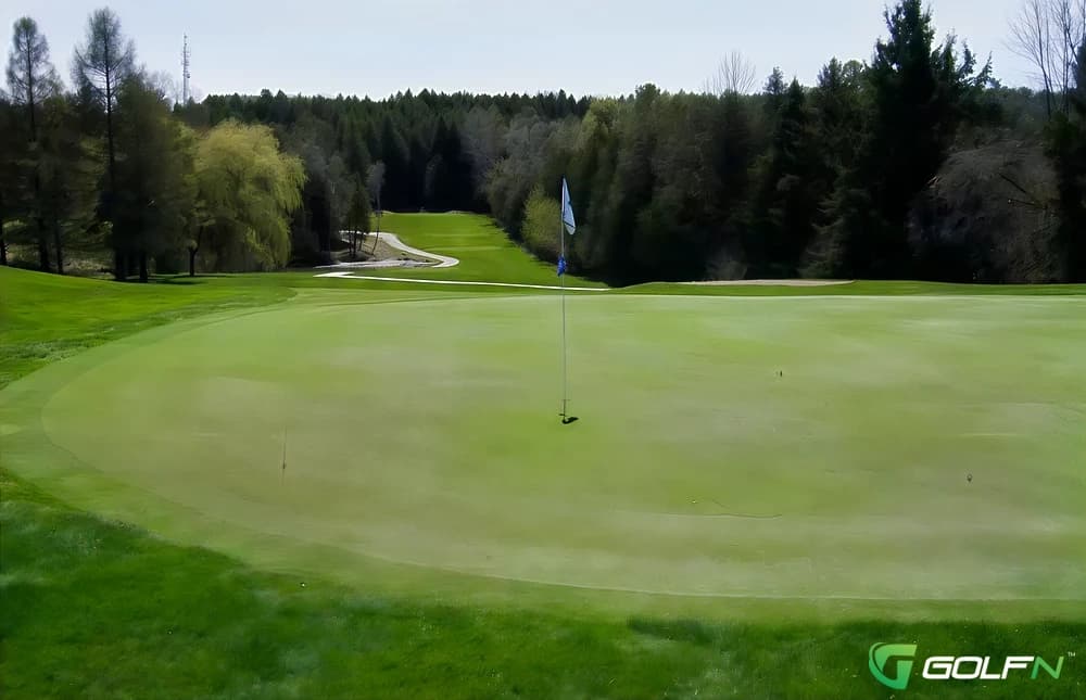 Lakeland - Westview Golf Club in Aurora, Ontario — semi-private, 27-hole golf course