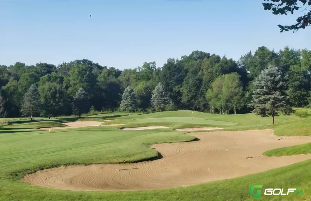 Mystic Golf Club in Ancaster, Ontario — public, 18-hole golf course, designed by Thomas Pearson (2005)
