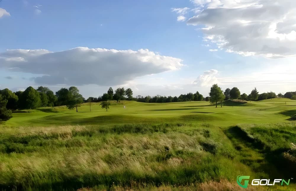 Yellow - Hollystown Golf Club in Hollystown, Dublin โ public, 27-hole golf course, designed by Eddie Hackett (1992)