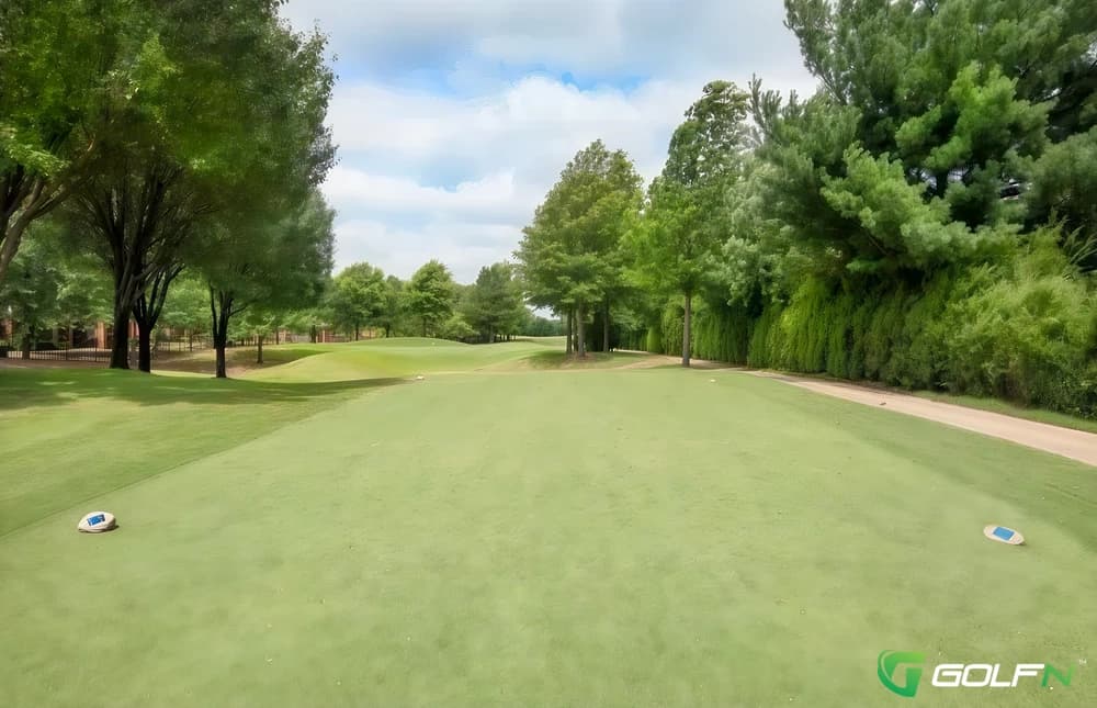 Links At Bentonville Golf & Athletic Club in Bentonville, Arkansas — public, 9-hole golf course, designed by Lyndy Lindsey (2001)