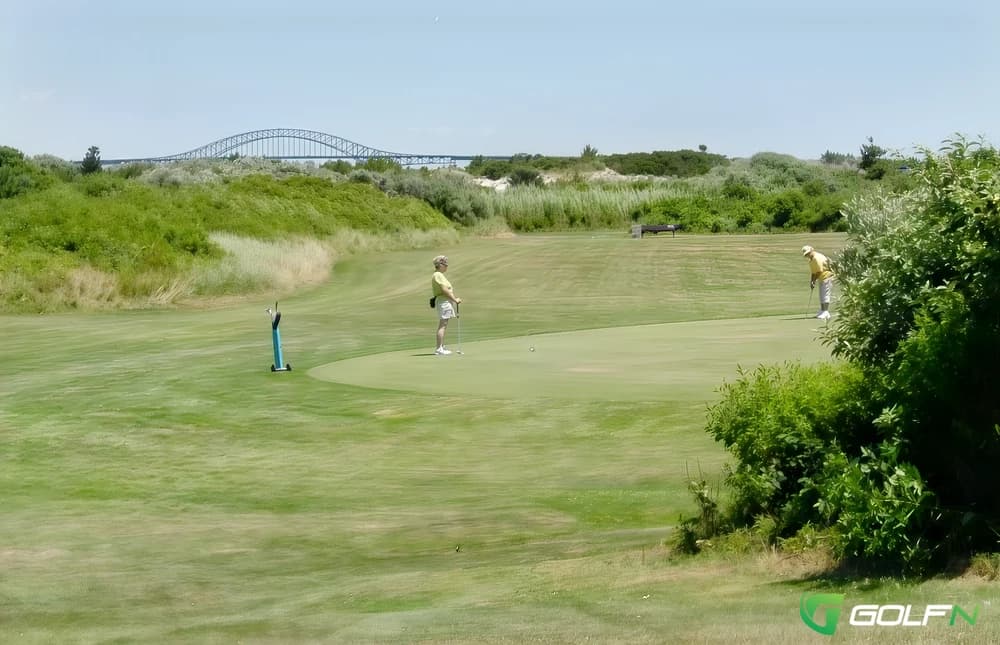 Robert Moses State Park in Babylon, New York — public, 18-hole golf course