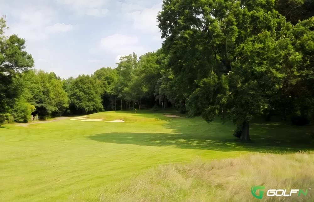 Shirley Park Golf Club in Croydon, England — private, 18-hole golf course, designed by Herbert Fowler (1914)