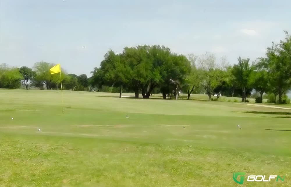 Par 3 - The Lake Country Club in Waco, Texas — public, 27-hole golf course