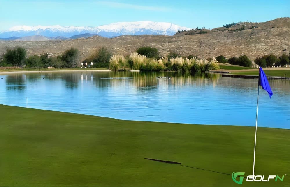 Diamond Valley Country Club in Hemet, California — public, 18-hole golf course, designed by Bill Martin (1999)