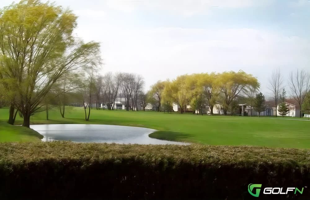 Golf Vista Golf Course in Monee, Illinois — public, 9-hole golf course, designed by John Ferrari (1994)