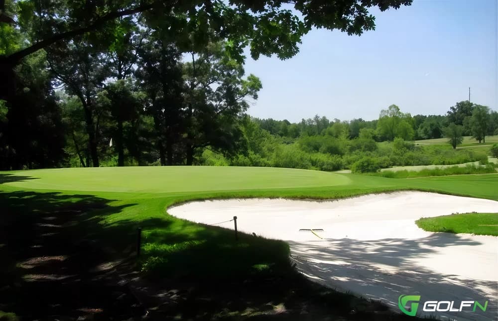 Tyrone Hills Golf Course in Fenton, Michigan — public, 18-hole golf course, designed by Bruce Matthews III (1963)