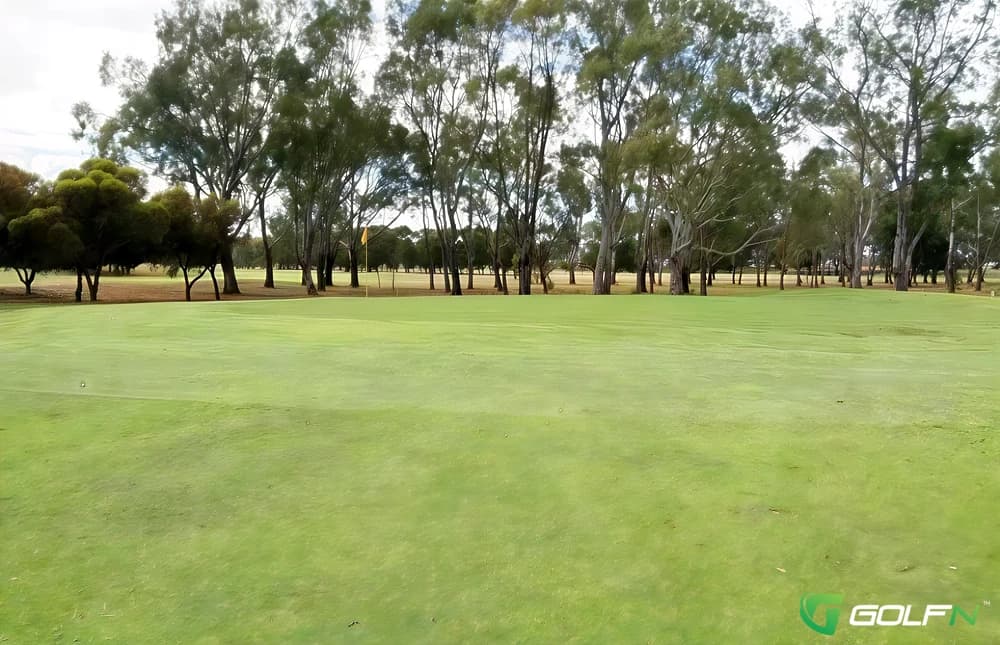 Playford Lakes Golf Club (North Lakes Golf Club) in Playford, South Australia β public, 18-hole golf course