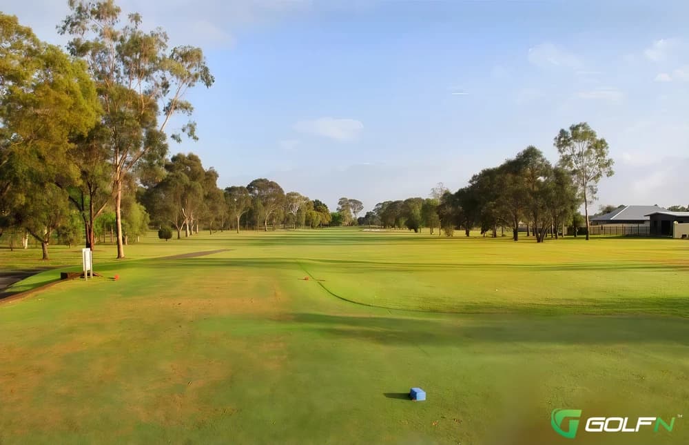 Bundaberg Golf Club in North Bundaberg, Queensland β semi-private, 18-hole golf course, designed by Graham Papworth
