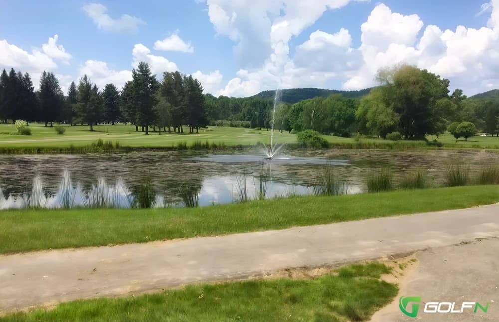 Nicholas Memorial Golf Course in Summersville, West Virginia — public, 9-hole golf course