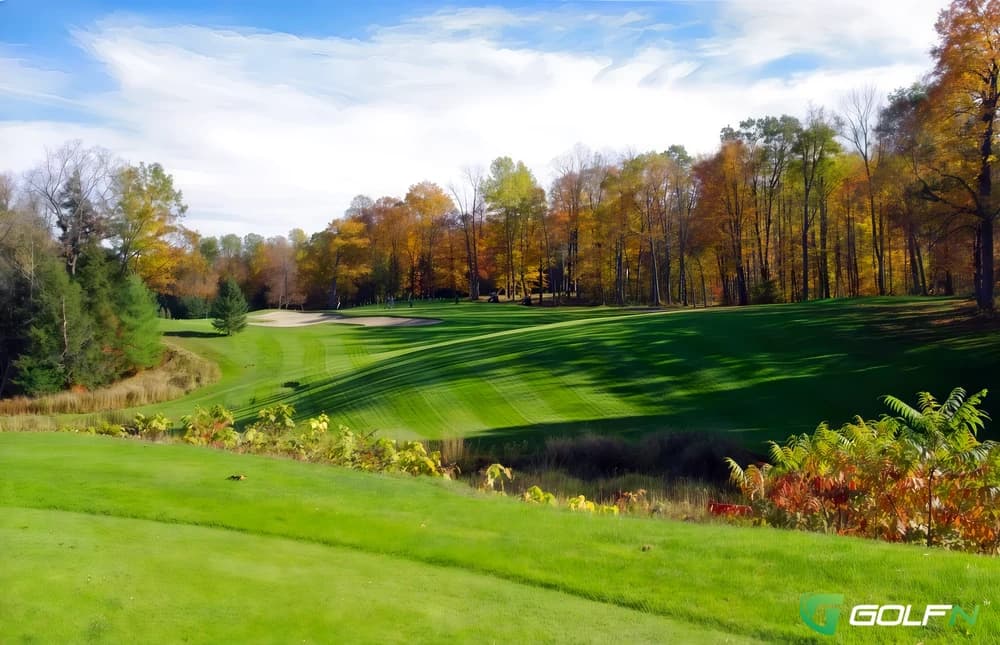 Le Chateau Montebello in Montebello, Quebec — resort, 18-hole golf course, designed by Stanley Thompson (1929)