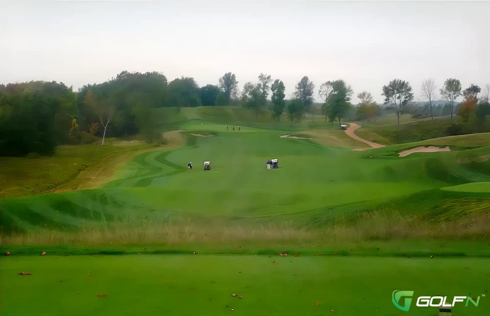 Erin Hills Golf Course in Erin, Wisconsin — public, 18-hole golf course, designed by Ron Whitten (2006)