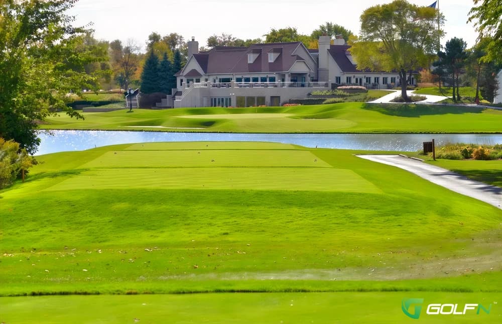 Ruth Lake Country Club in Hinsdale, Illinois — private, 18-hole golf course, designed by William Langford (1922)