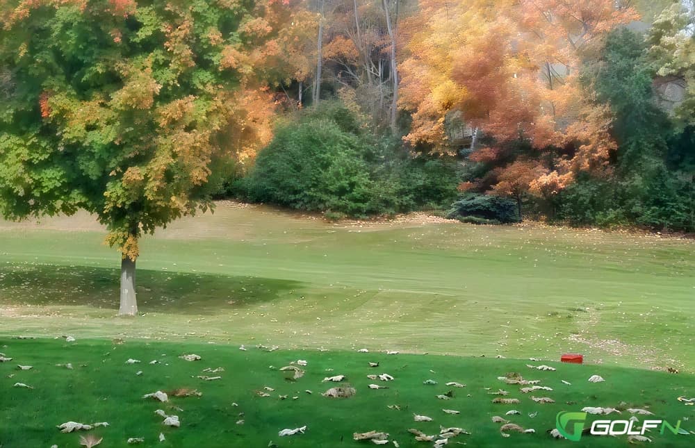 Apple Valley Golf Course in Apple Valley, Minnesota — public, 9-hole golf course