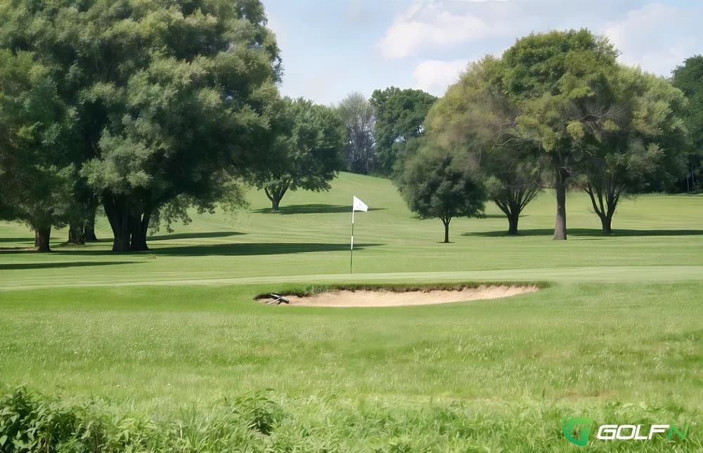 Valley View Golf Course On Fall Creek in Middletown, Indiana — public, 18-hole golf course, designed by E. V. Ratliff (1964)