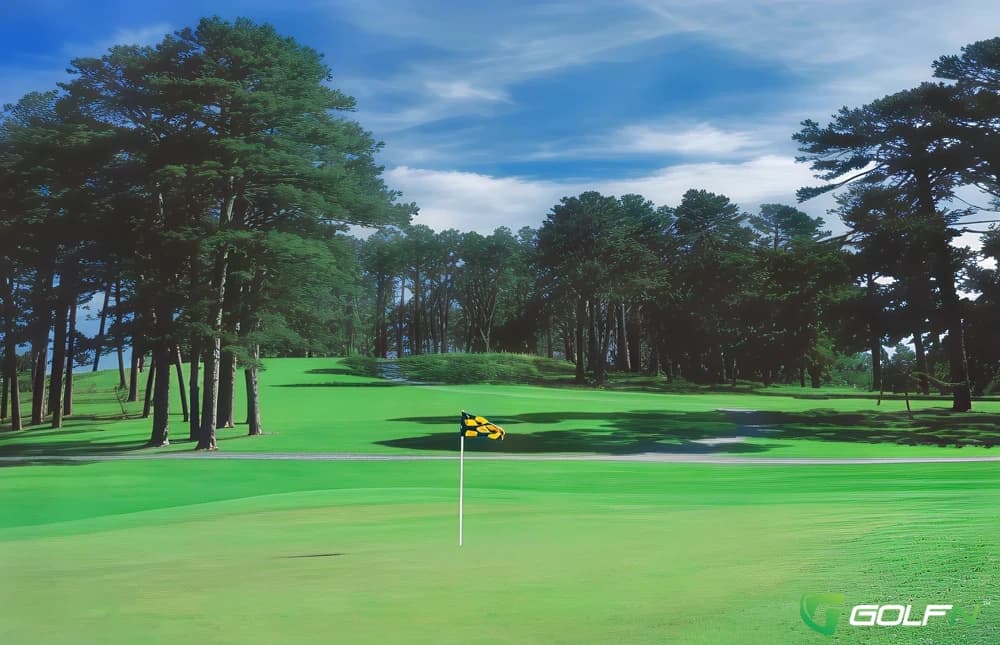 War Memorial Park Golf Course in Little Rock, Arkansas — public, 18-hole golf course, designed by Herman Hackbarth