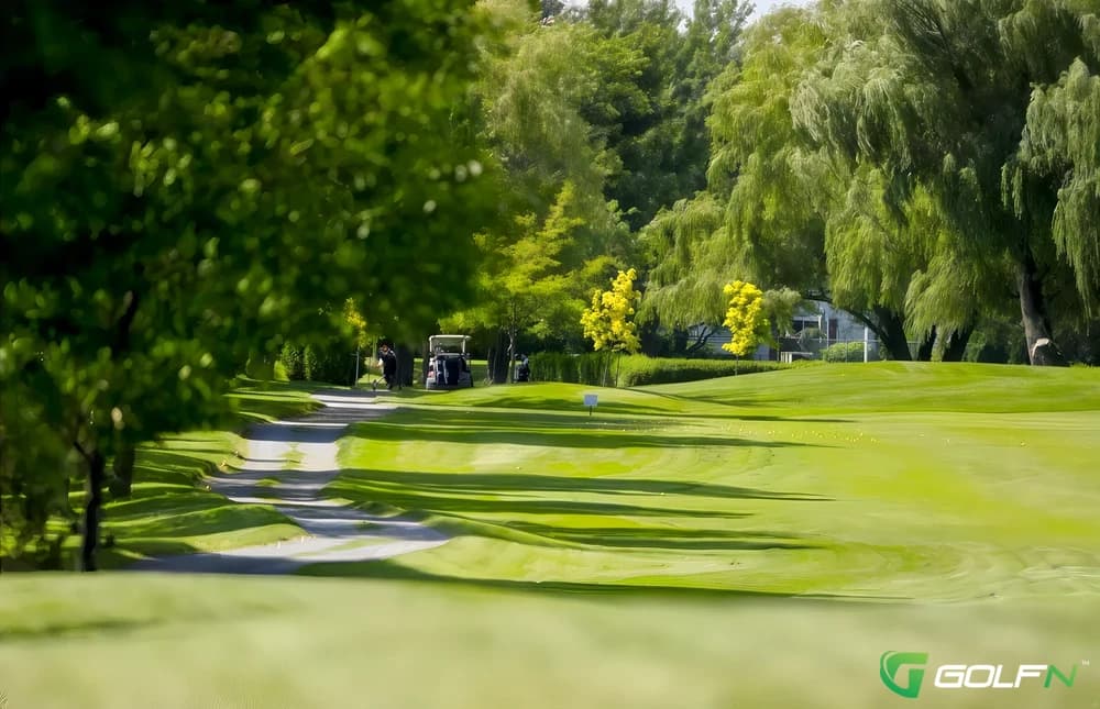 Boucherville Golf Club in Boucherville, Quebec — private, 18-hole golf course