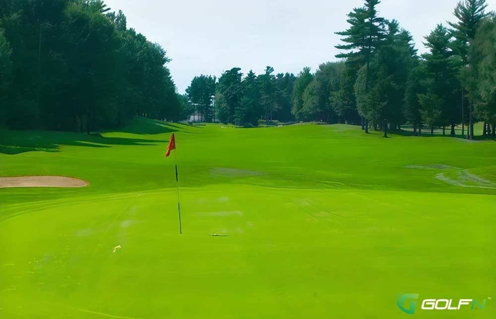 St Laurent - Club De Golf Continental in Sainte-Victoire de Sorel, Quebec — semi-private, 36-hole golf course