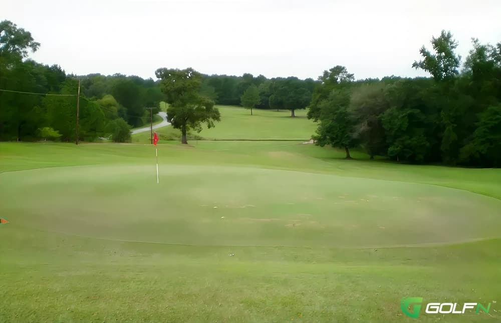 Simpson County Country Club in Magee, Mississippi — semi-private, 9-hole golf course
