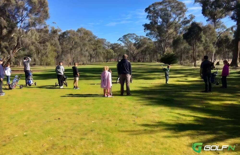 Dunolly Golf Club in Dunolly, Victoria — semi-private, 18-hole golf course