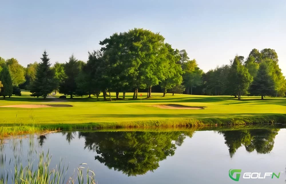 18-Metcalfe Golf Club in Osgoode, Ontario — semi-private, 18-hole golf course