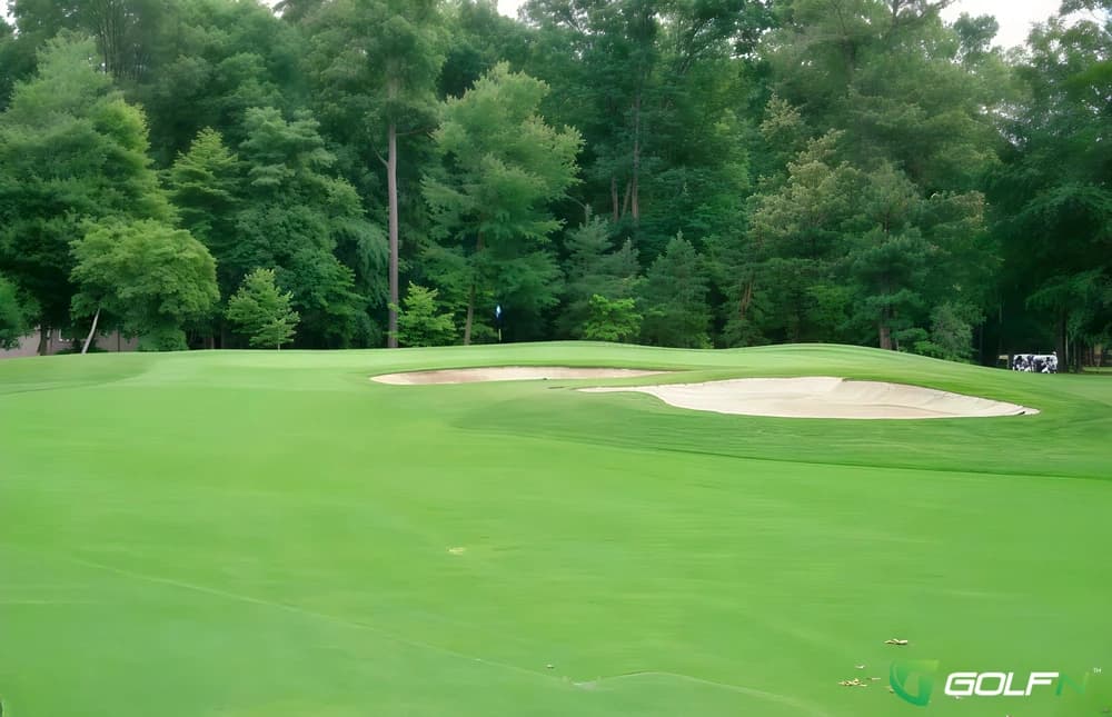 Maple Dale Country Club in Dover, Delaware — private, 18-hole golf course, designed by Russell Roberts (1969)