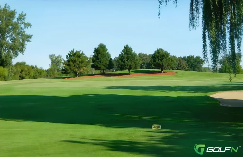 Foss Park Golf Course in North Chicago, Illinois — public, 18-hole golf course