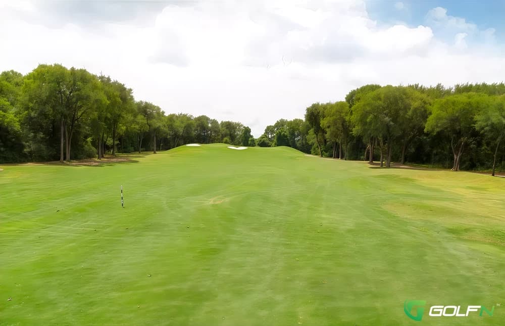 Southern Oaks Golf Club in Houma, Louisiana — public, 9-hole golf course, designed by Dr. Michael Hurdzan