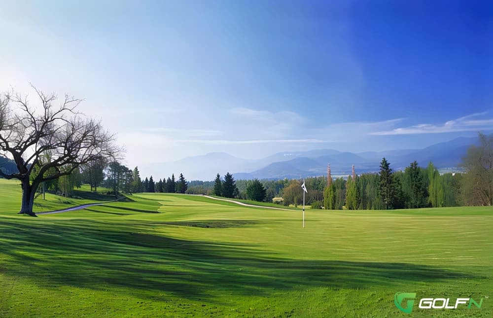 Quail Point Golf Course in Medford, Oregon — public, 18-hole golf course