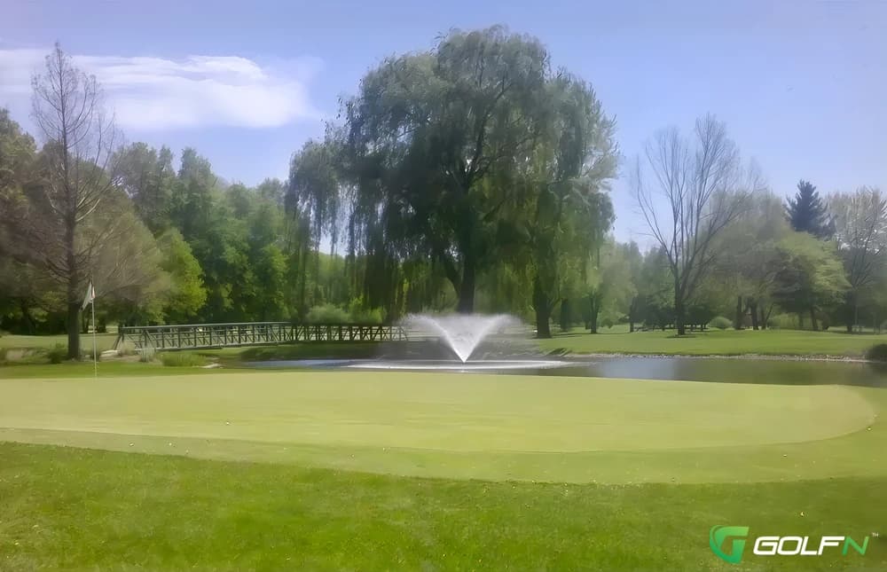 Yadkin Country Club in Yadkinville, North Carolina — semi-private, 18-hole golf course, designed by Bob Lohmann