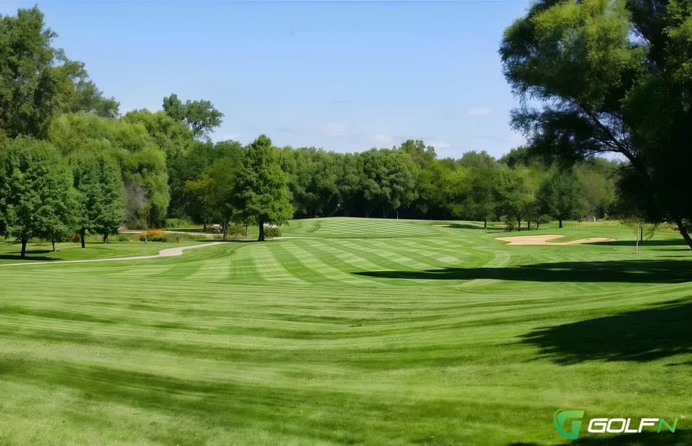Sugar Creek Golf Course in Villa Park, Illinois — public, 9-hole golf course, designed by Rick Kepshire