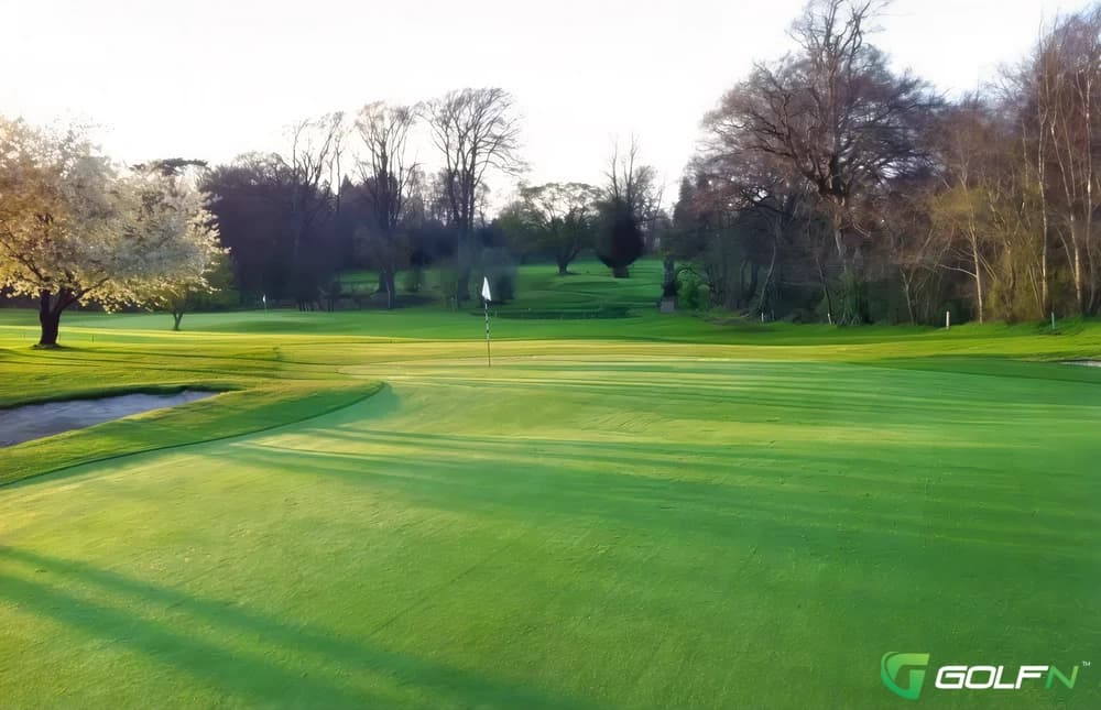 Gogarburn Golf Club in Newbridge, Scotland — semi-private, 12-hole golf course