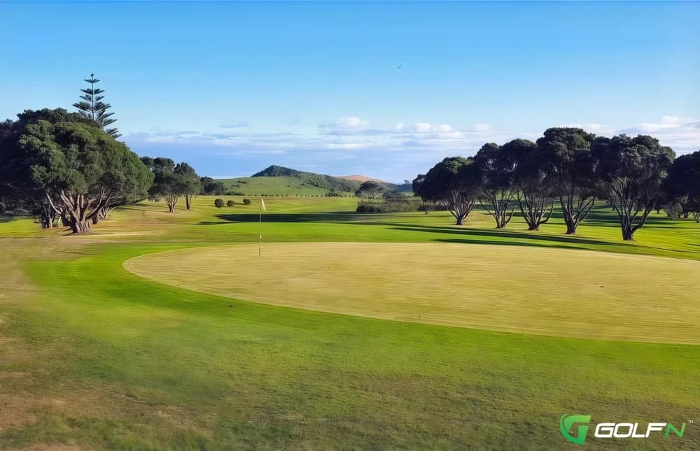 Northern Wairoa Golf Club in Dargaville, Northland β public, 18-hole golf course