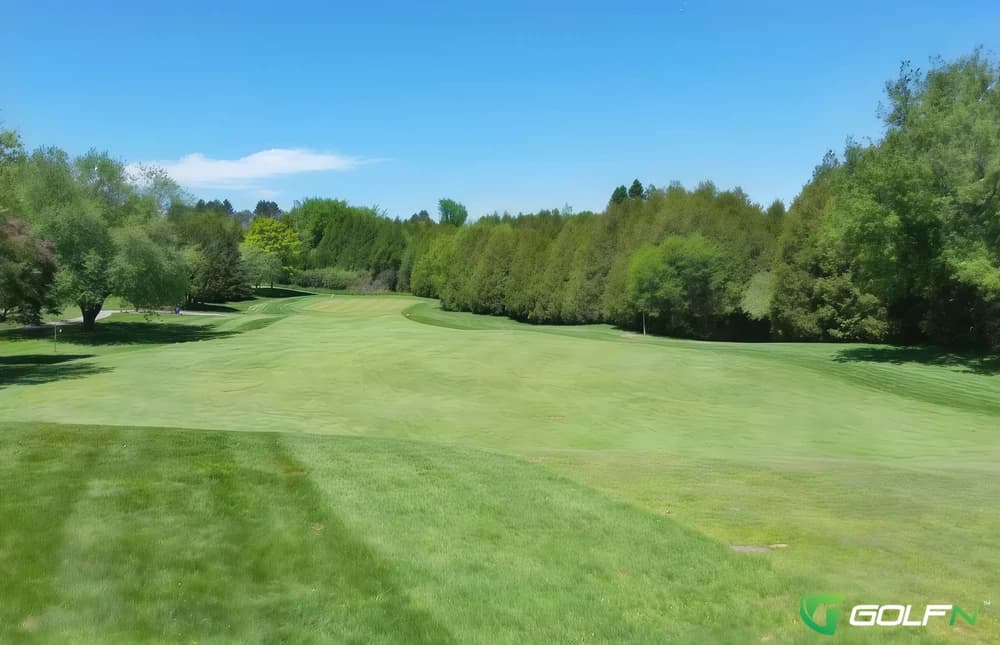 Kedron Dells Golf Club in Oshawa, Ontario — semi-private, 18-hole golf course