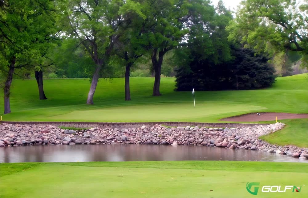 Moorhead Country Club in Moorhead, Minnesota — private, 18-hole golf course