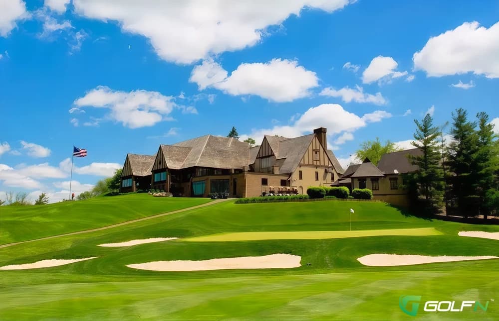 Springfield Country Club in Springfield, Pennsylvania — public, 18-hole golf course, designed by number one handicaped hole. Talk about lack of thought when building