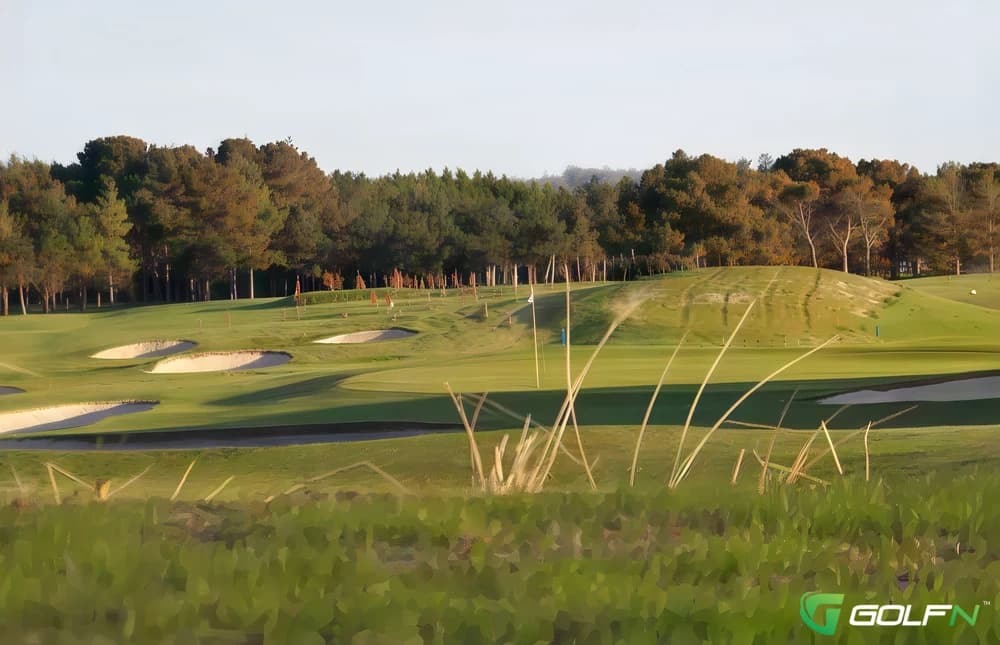 Red - Royal Montreal Golf Club in Ile Bizard, Quebec — private, 18-hole golf course