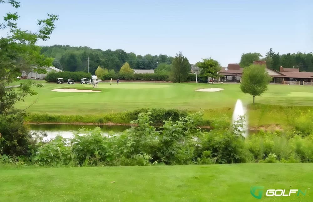 Briarwood Golf Club in Ankeny, Iowa — private, 18-hole golf course, designed by Gordon Cunningham (1995)