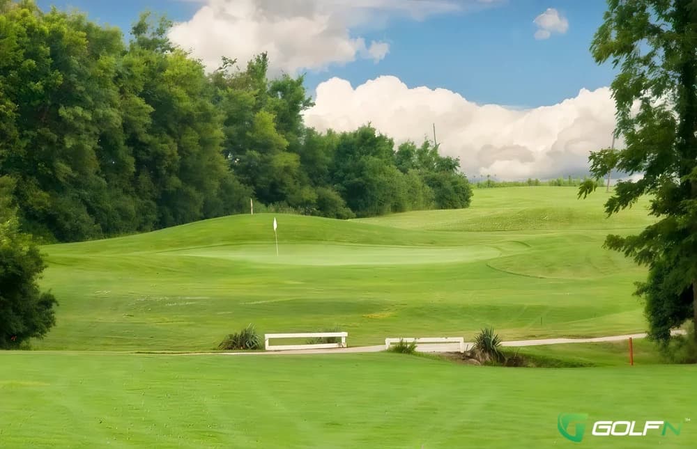 Belleknowes Golf Club Inc in Dunedin, Otago β public, 9-hole golf course, designed by Leo Johnson (1995)