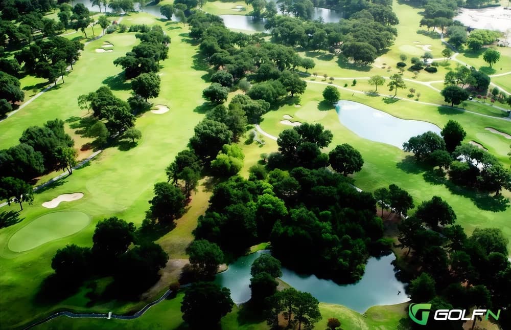 Lakeside Country Club in Houston, Texas — private, 18-hole golf course, designed by Ron Prichard (1990)