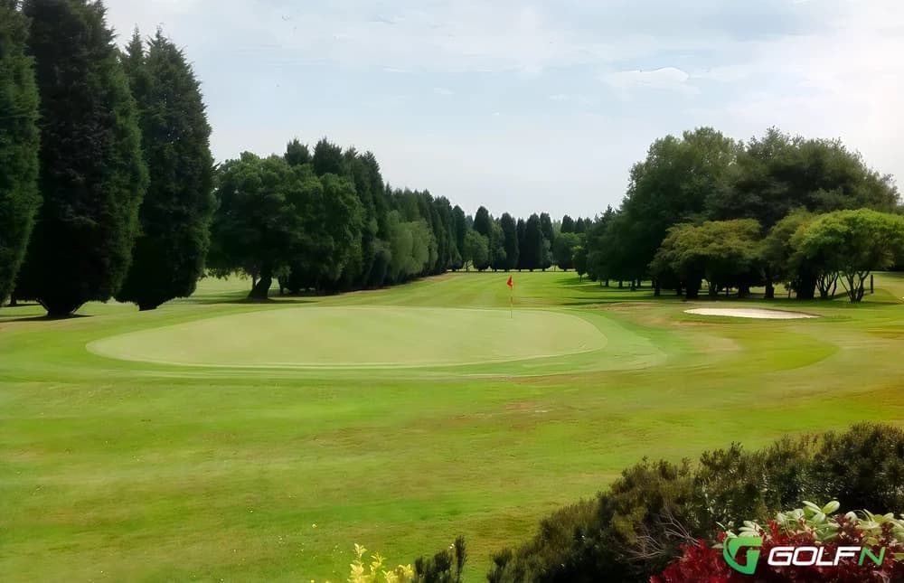 Hollywood Golf Club in Birmingham, England — public, 18-hole golf course