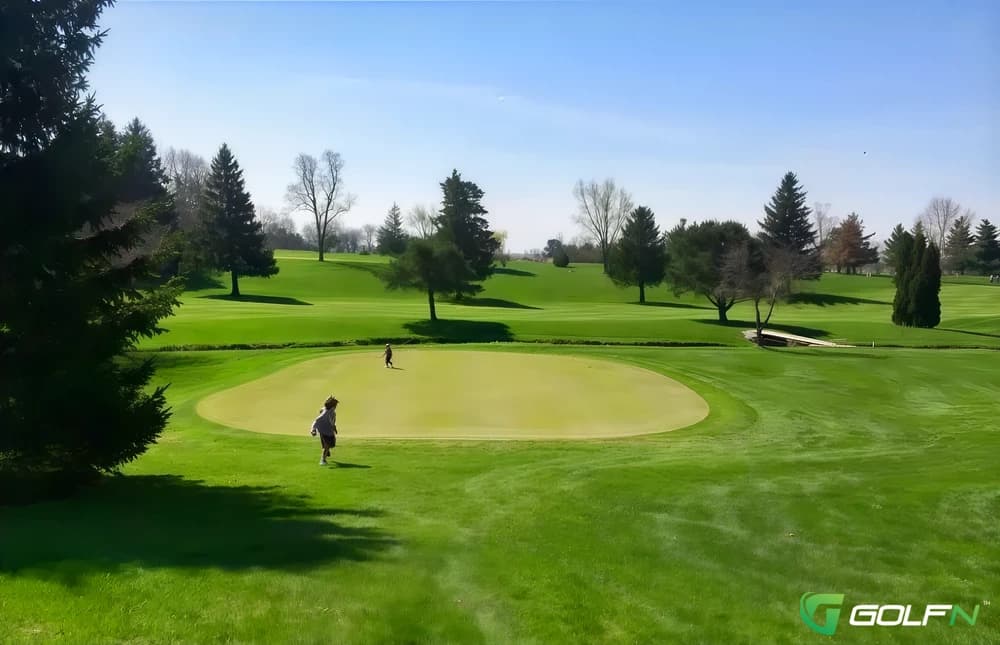 Wapakoneta Country Club in Wapakoneta, Ohio — private, 18-hole golf course