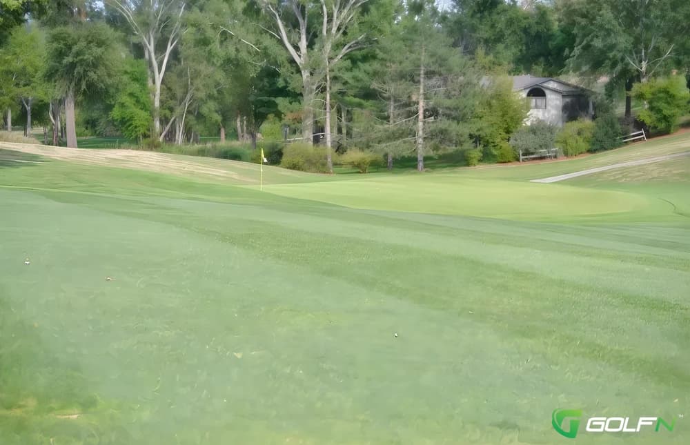 Vinton Country Club in Vinton, Iowa — semi-private, 9-hole golf course