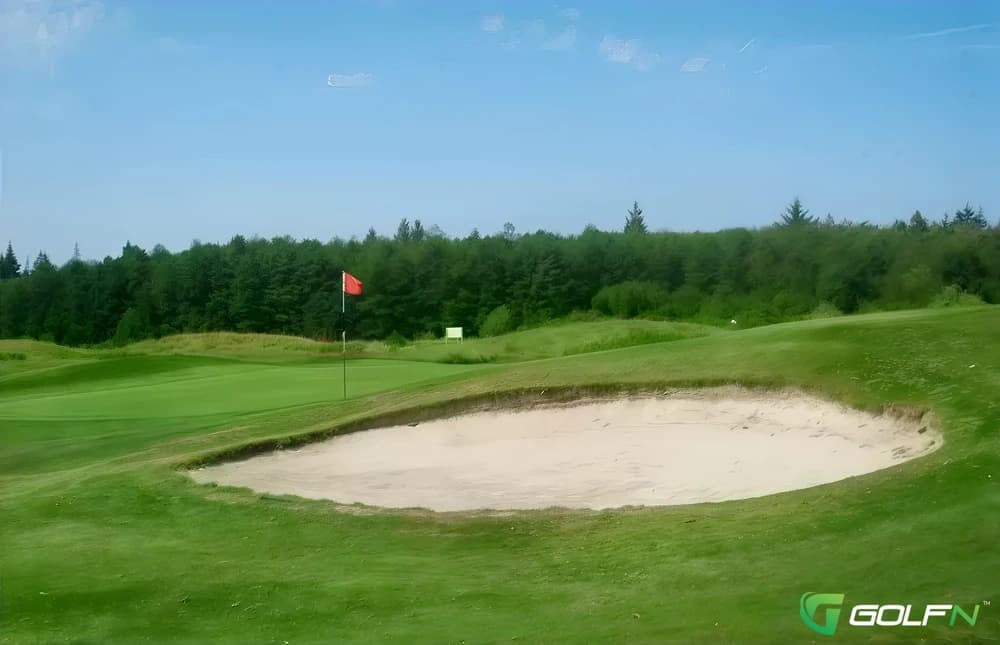 Myrtle Point Golf Club in Powell River, British Columbia — semi-private, 18-hole golf course, designed by Les Furber Design (1991)