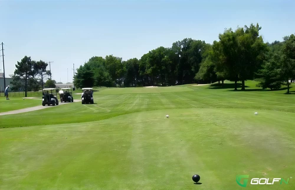 Shadowood Golf Course in Seymour, Indiana — public, 18-hole golf course
