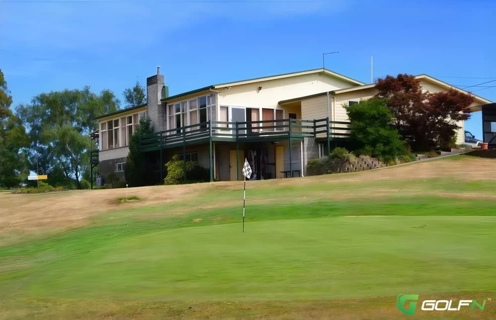 Deloraine Golf Club in Deloraine, Tasmania — public, 18-hole golf course