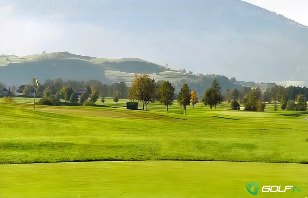 Hampyeong Cheonji Cc in Hampyeong-gun, Gyeongsangnamdo β 9-hole golf course